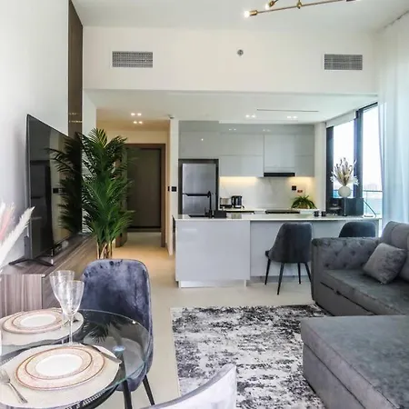 Stylish 2 Bedroom In Binghatti, Business Bay Dubai Exterior photo