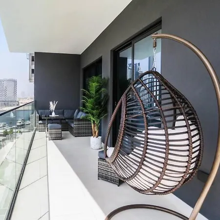 Stylish 2 Bedroom In Binghatti, Business Bay Dubai Exterior photo